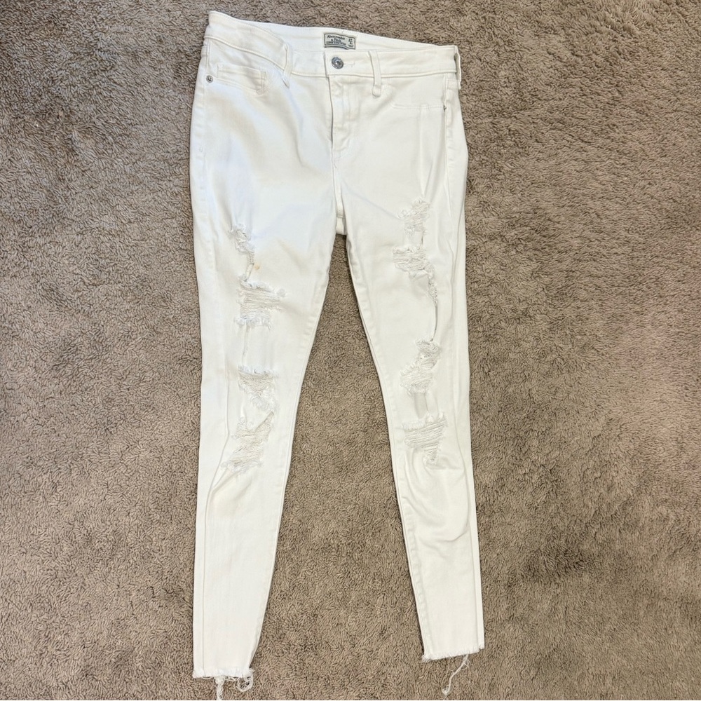 Abercrombie & Fitch White Distressed Skinny Jeans